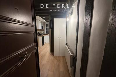 Studio - 13 m² - 1 pièce