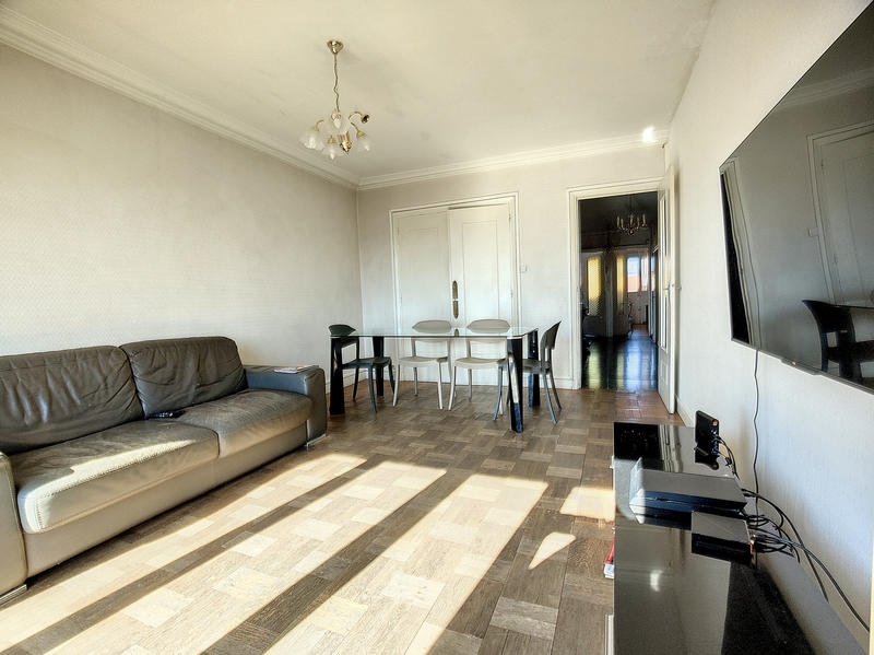 Appartement - 82 m² - 4 pièces