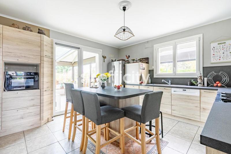 Maison - 165 m² - 7 pièces