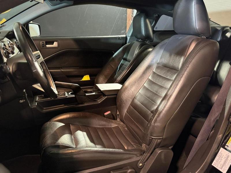 Ford Mustang Coupé Gt 4.6 V8 305ch Feux xénons, Caméra de recul, Poste Alpine