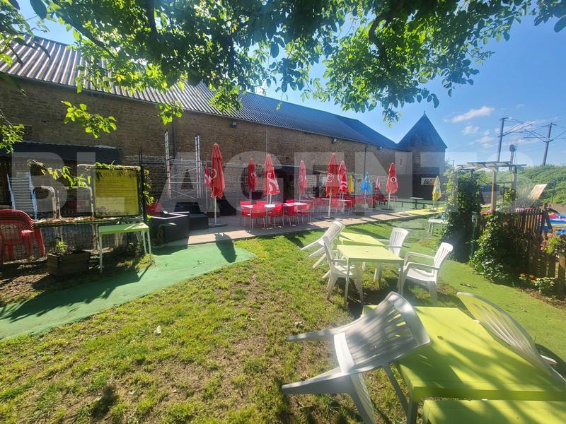 Local d'activités - 626 m² - 3 pièces