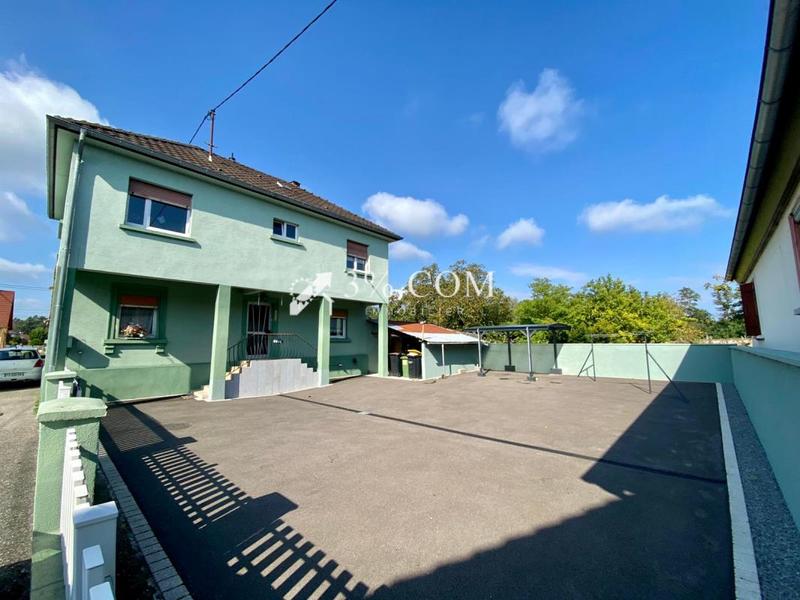 Maison - 111 m² - 5 pièces