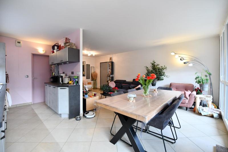 Appartement - 83 m² - 4 pièces
