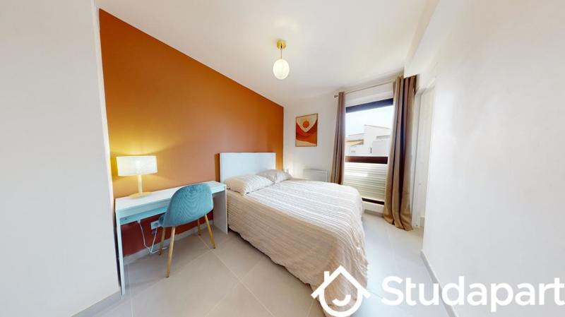 Chambre - 12 m² - 1 pièce