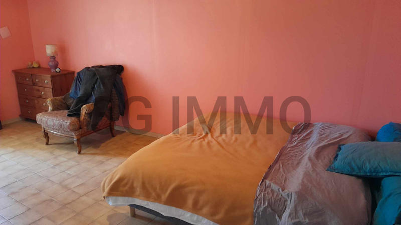 Maison - 186 m² - 9 pièces