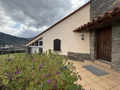 Maison - 140 m² - 5 pièces