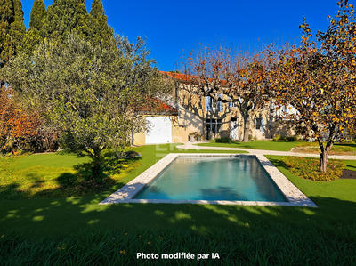 Maison - 238 m² - 9 pièces