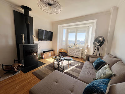 Maison - 198 m² - 8 pièces