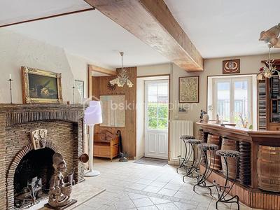 Propriété - 550 m² - 18 pièces