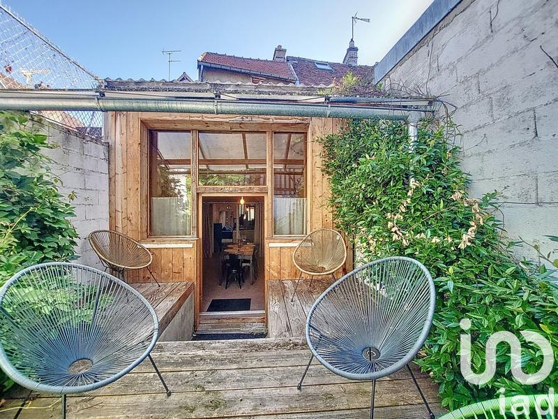 Maison - 182 m² - 9 pièces