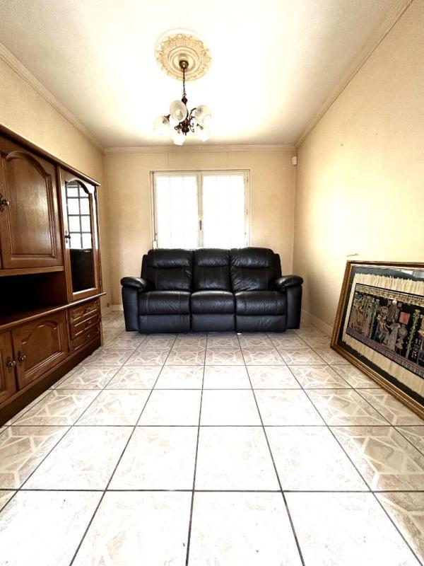 Maison - 107 m² - 6 pièces