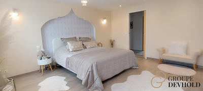 Maison - 278 m² - 8 pièces