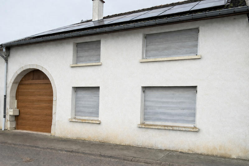 Maison - 185 m² - 9 pièces