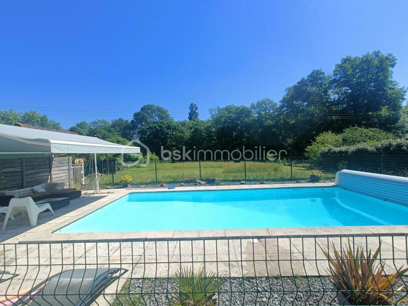 Maison - 140 m² - 6 pièces