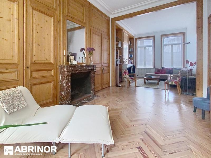 Maison bourgeoise - 210 m² - 8 pièces