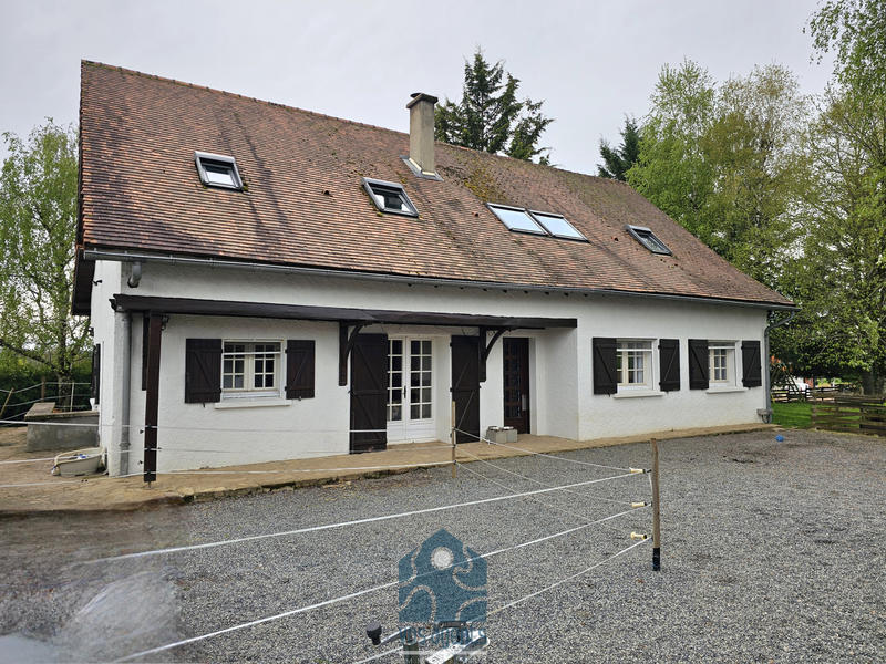 Maison - 190 m² - 8 pièces