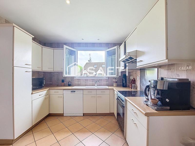 Maison - 207 m² - 6 pièces