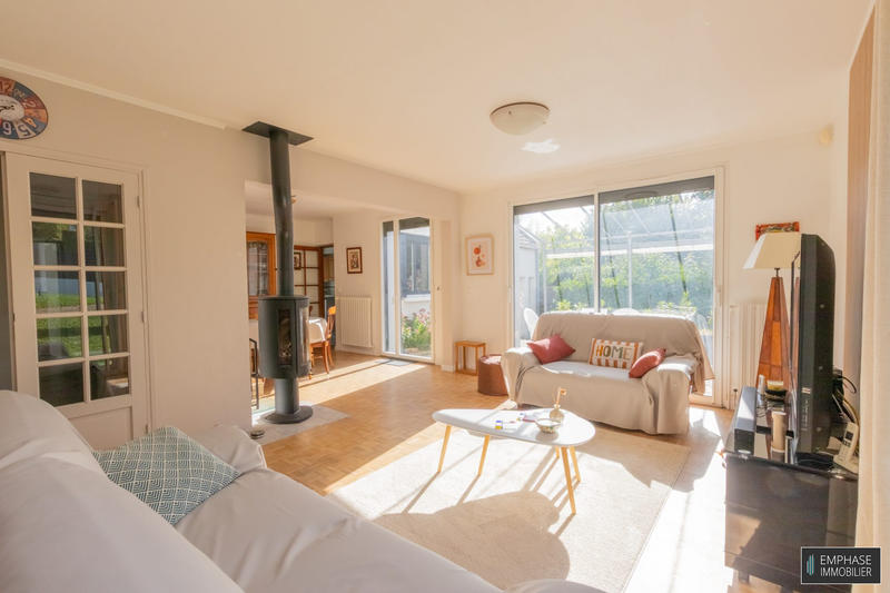 Maison contemporaine - 184 m² - 7 pièces