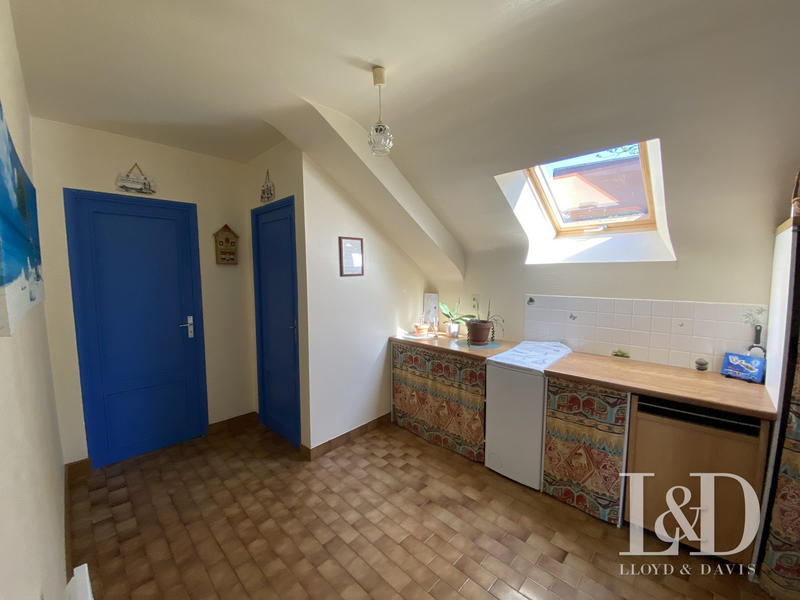 Maison traditionnelle - 160 m² - 8 pièces