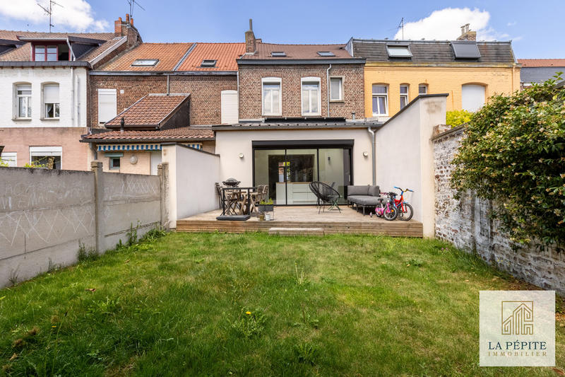 Maison - 145 m² - 5 pièces