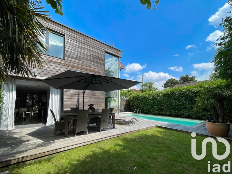 Maison - 148 m² - 7 pièces