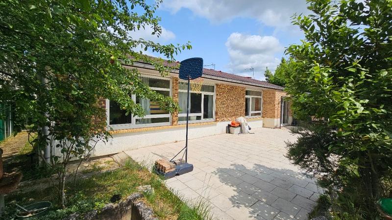 Maison - 102 m² - 5 pièces