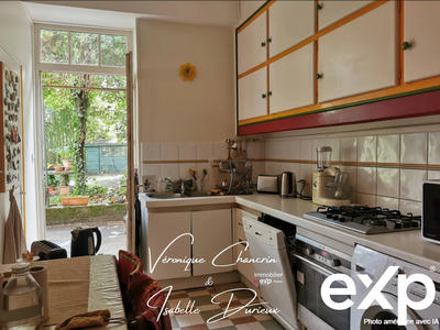 Maison - 198 m² - 7 pièces