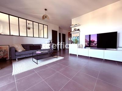 Appartement - 100 m² - 4 pièces