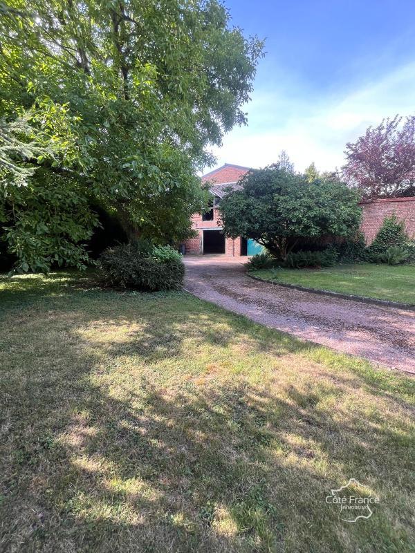 Propriété - 352 m² - 12 pièces