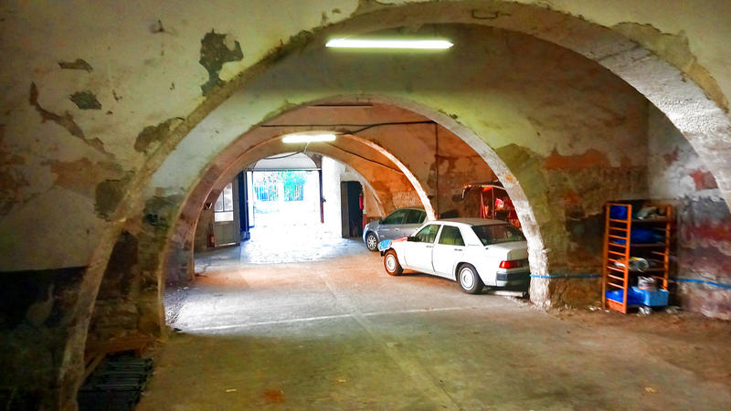 Local d'activités - 300 m²