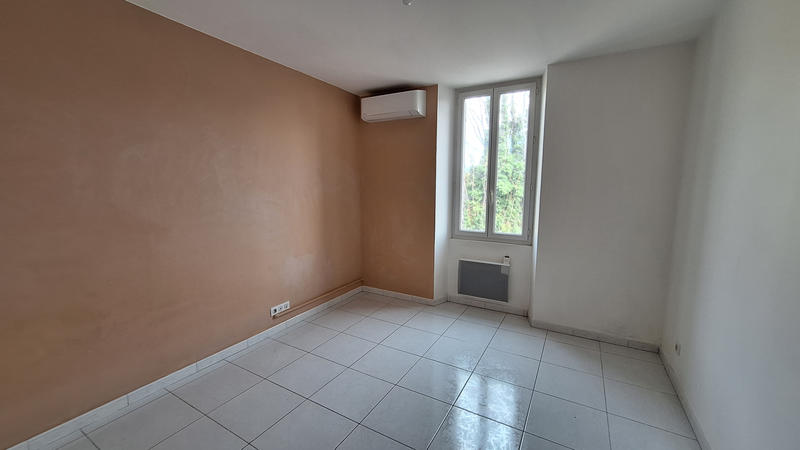 Appartement - 85 m² - 3 pièces