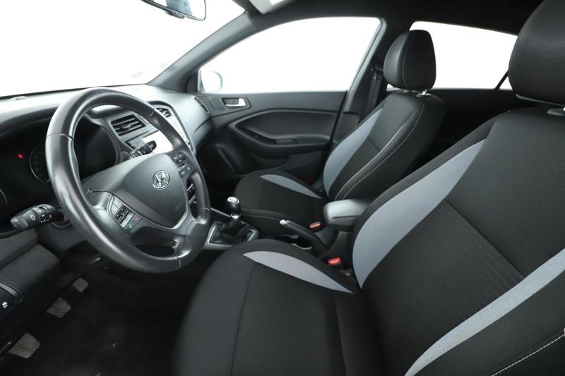 Hyundai i20 1.2 Edition Navi 84 ch