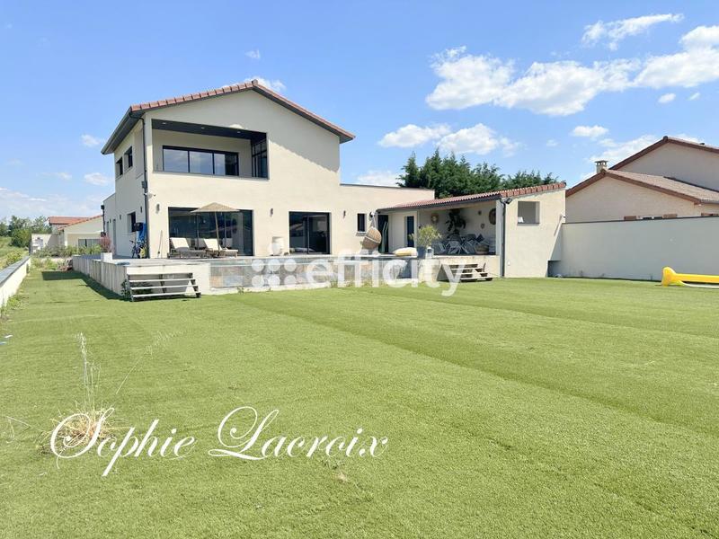 Maison - 191 m² - 7 pièces