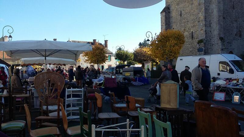 Brocante - bric à brac - artisanat