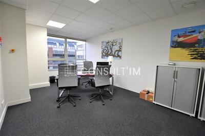 Local d'activité / Entrepôt - 217 m²