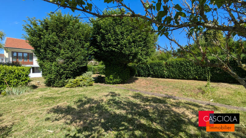 Maison traditionnelle - 104 m² - 5 pièces