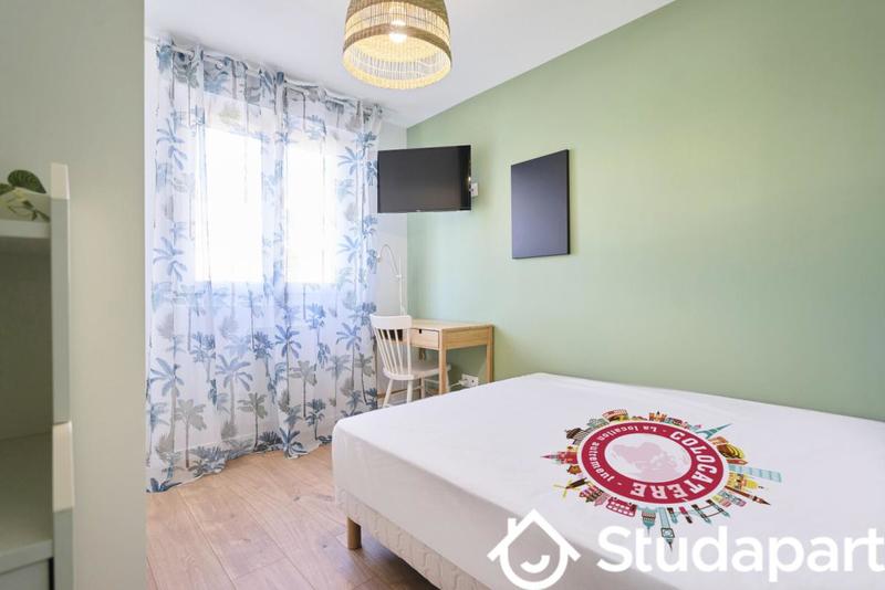 Chambre - 11 m² - 1 pièce