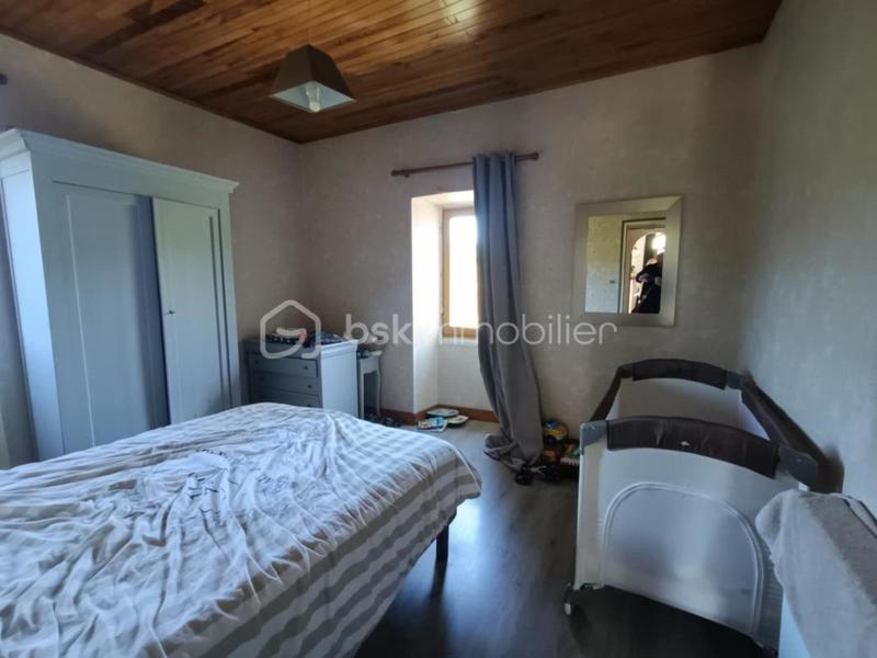 Maison en pierre - 132 m² - 6 pièces