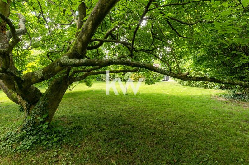 Maison - 283 m² - 9 pièces