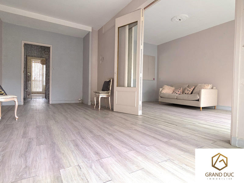 Appartement - 77 m² - 3 pièces