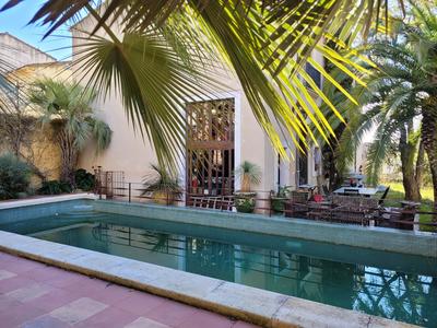 Maison - 259 m² - 9 pièces