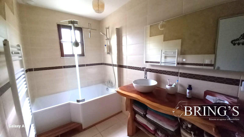 Maison - 170 m² - 7 pièces