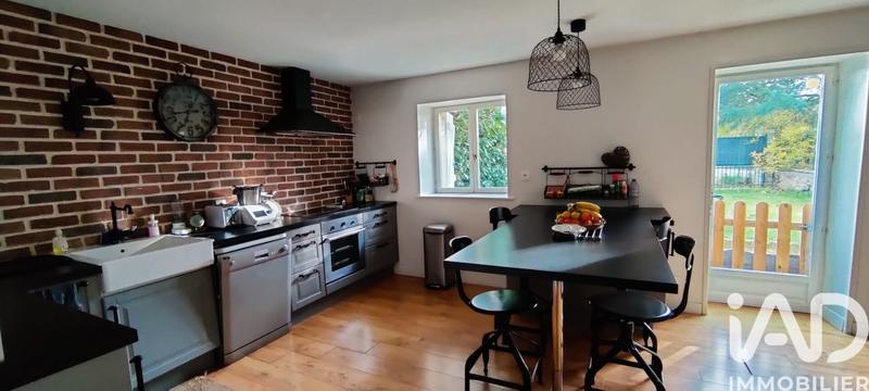 Maison - 229 m² - 7 pièces