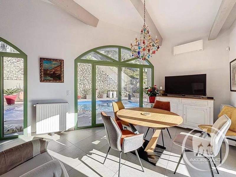 Maison - 125 m² - 6 pièces