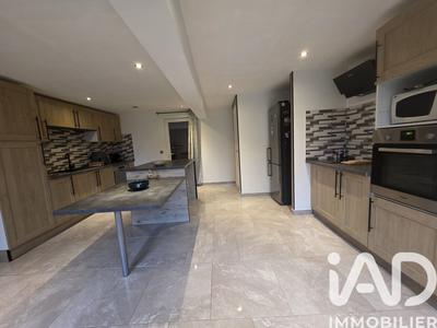 Maison - 142 m² - 5 pièces