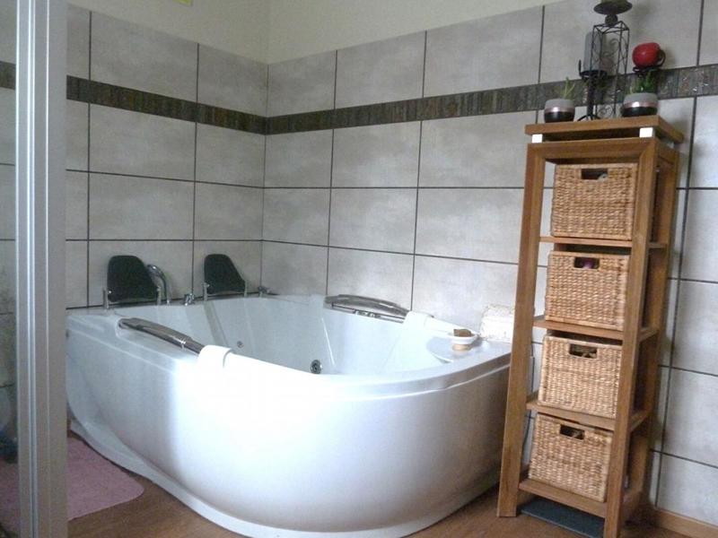 Maison - 243 m² - 8 pièces