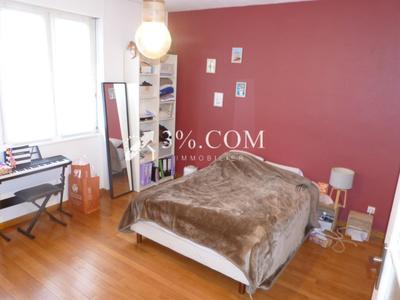 Appartement - 82 m² - 3 pièces