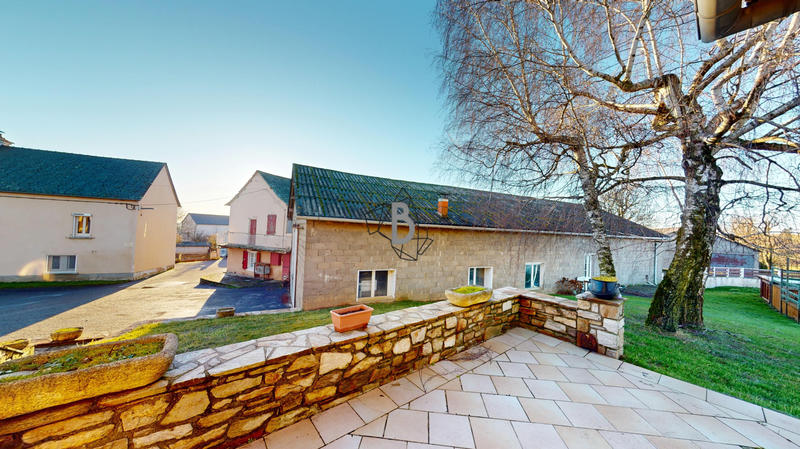 Maison - 170 m² - 7 pièces