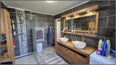 Maison - 142 m² - 5 pièces