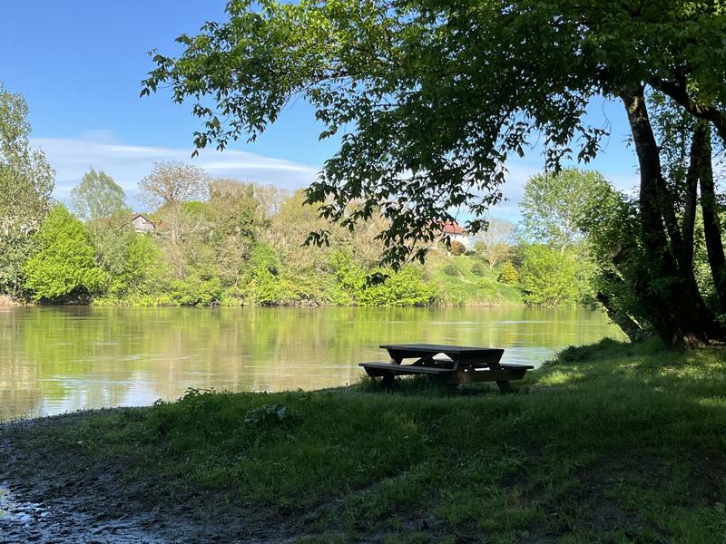 Maison traditionnelle - 280 m² - 8 pièces